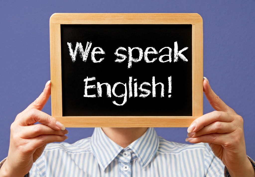 We speak English !